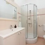 Apartamento Karuzz Heated Jacuzzi