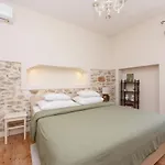 Karuzz Heated Jacuzzi Appartement *