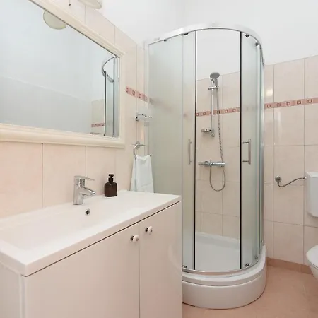 Apartamento Karuzz Heated Jacuzzi