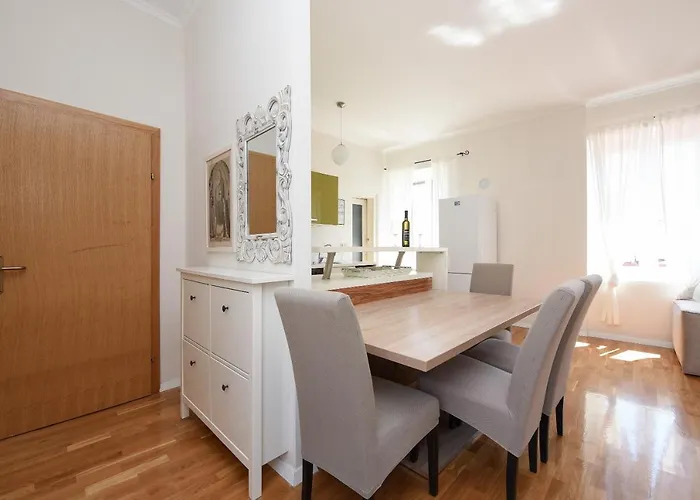 Appartement Karuzz Heated Jacuzzi Zadar