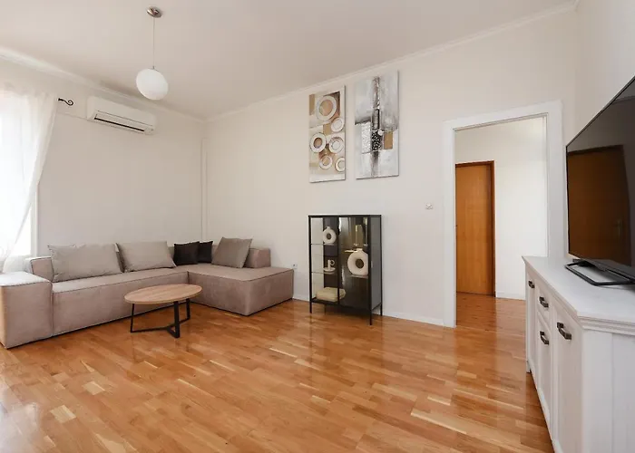 Appartement Karuzz Heated Jacuzzi Zadar