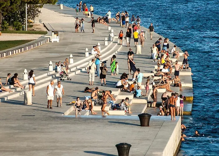 Karuzz Heated Jacuzzi * Zadar